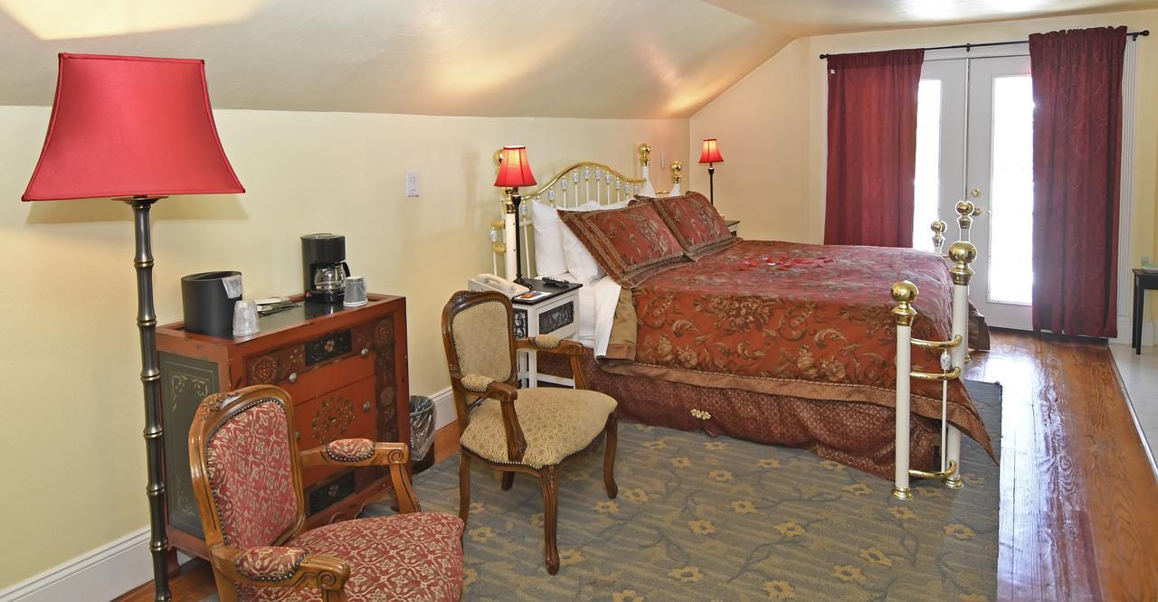The Country Inn Of Berkeley Springs Exterior photo